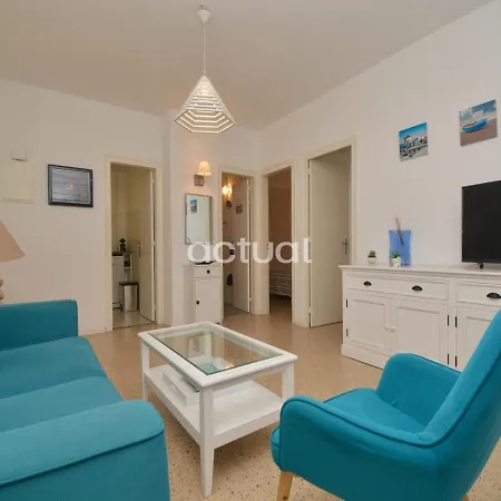 Appartement Rey Balduino Bajos 4 *