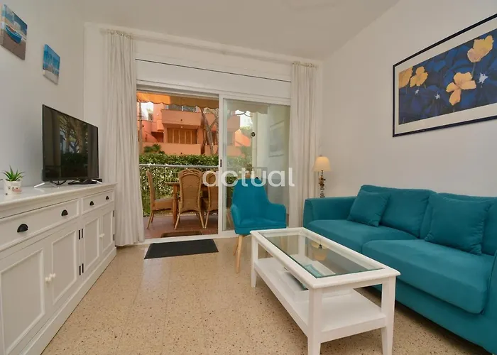 Rey Balduino Bajos 4 Apartment *