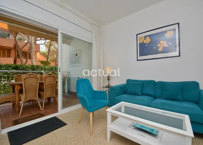 Apartment Rey Balduino Bajos 4 *